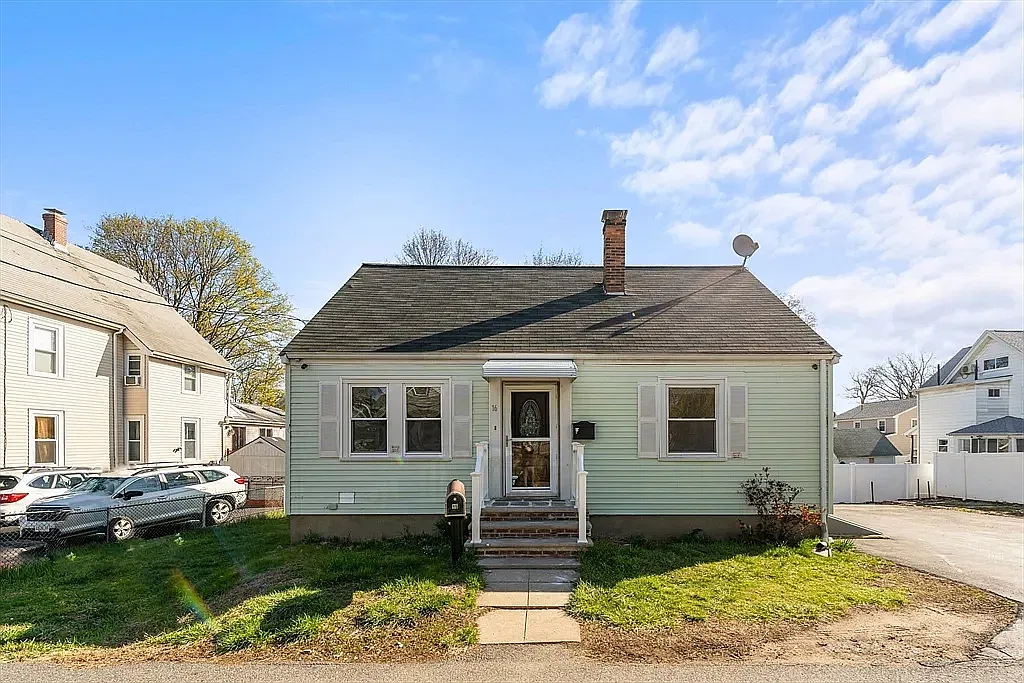 4 bed, 1238 sqft, $950 — Photo 1
