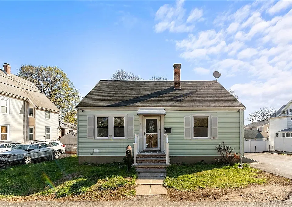 16 Lowell Ave