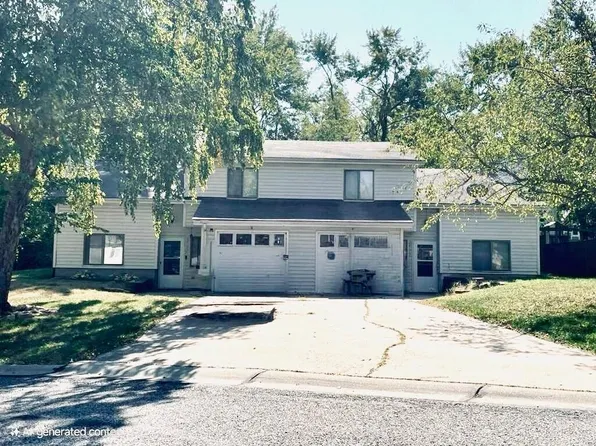 10171 Haskins St, Lenexa, KS 66215