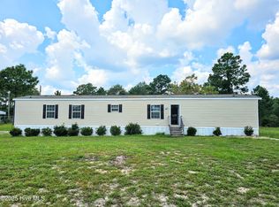 235 Avenue Ave, White Oak, NC 28399