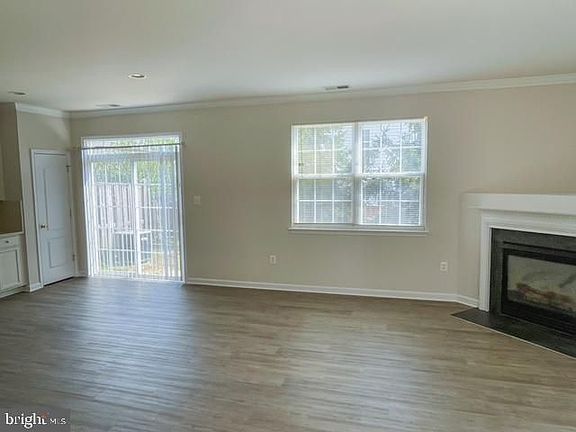 4th image of 115 Quinton Oaks Cir