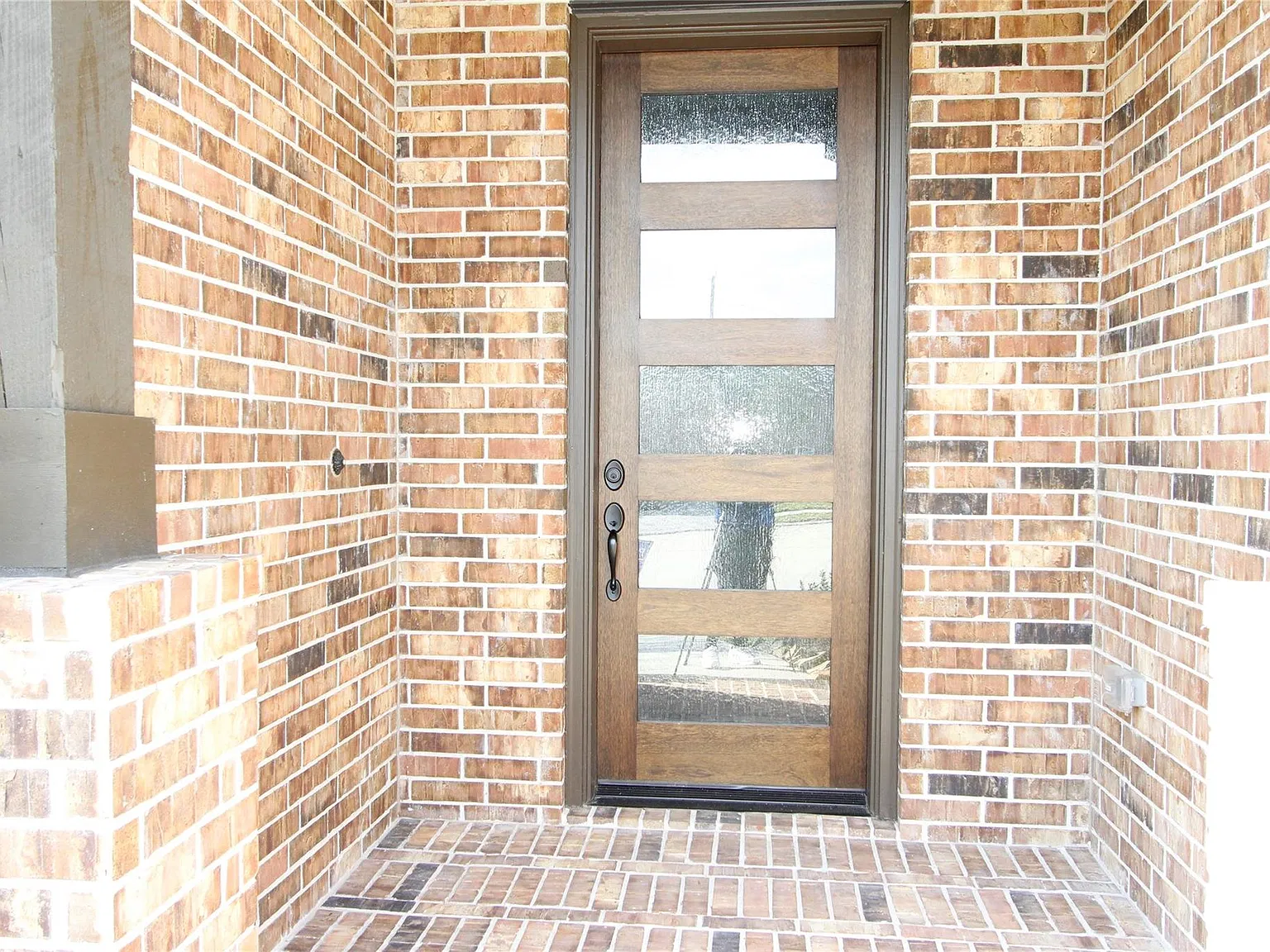 4 bed, 3.5 bath, 3419 sqft, $3,650 — Photo 4