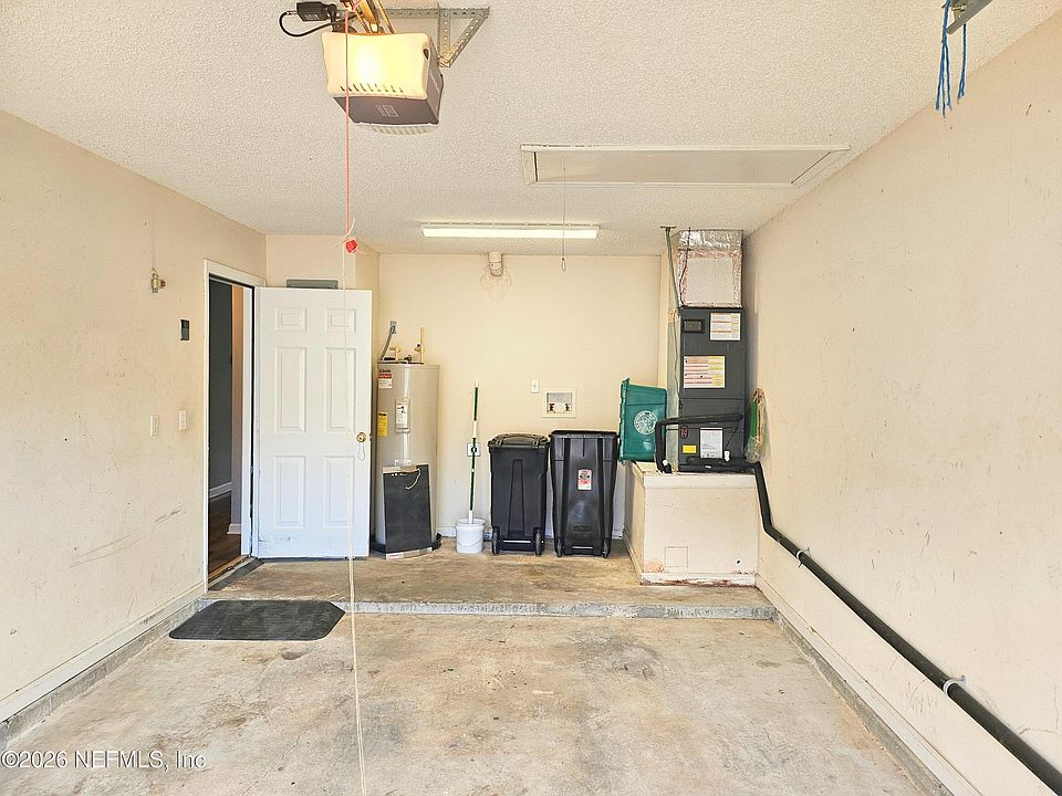 2nd image of 27 BUNKER Lane