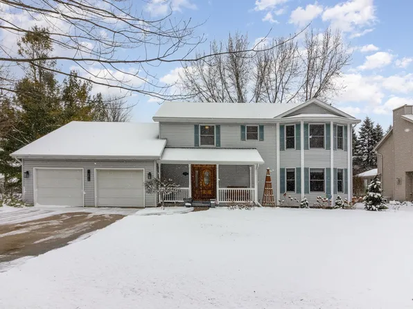 2618 Brookwood Dr, Midland, MI 48640