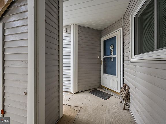 3rd image of 203 Michelle Ct