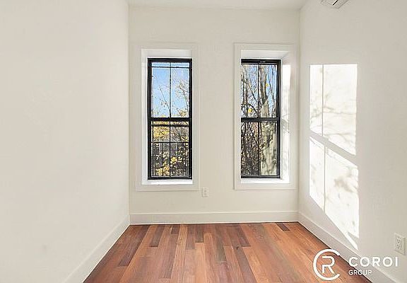 5th image of 996 Putnam Ave #3B