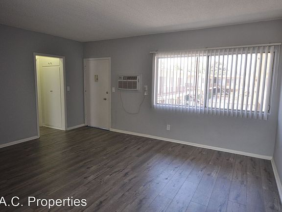 5th image of 11840 Kittridge St #4883155