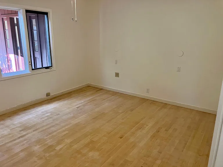 1660 Oak Ave — Photo 21