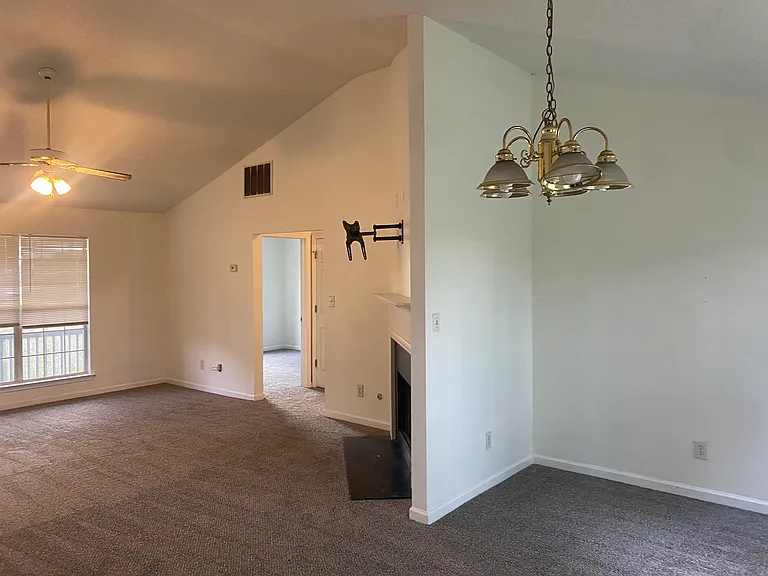 367 Eagles Nest Way — Photo 3