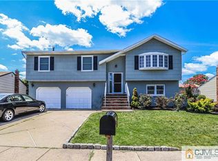 50 Rodak Cir, Edison, NJ 08817