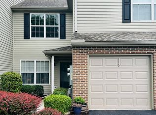 116 Hawk Ct, Hummelstown, PA 17036