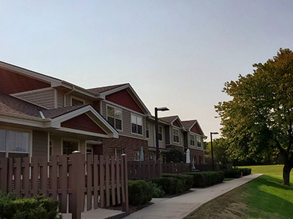 218 S Prairie St #218