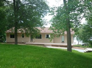 29209 Olympic Trl, Lindstrom, MN 55045