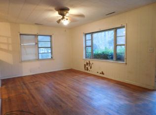 5751 Chatham Ave, Hanahan, SC 29410