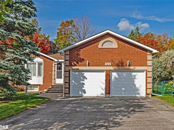 1992 Annecca St, Innisfil, ON L9S 1W8