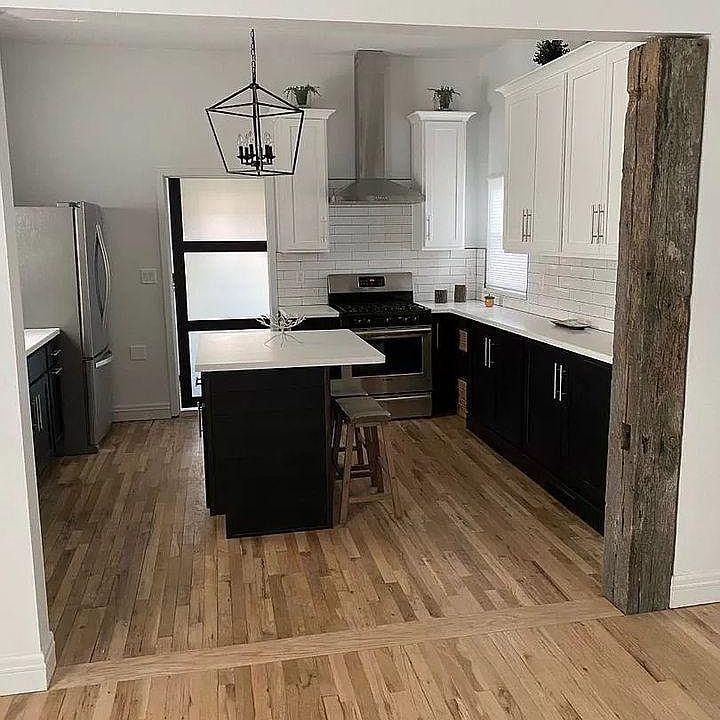 1st image of 123 N 6th St