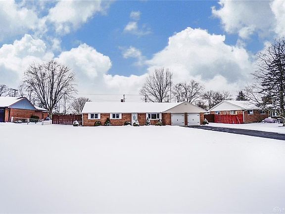 3rd image of 3055 Warner Dr