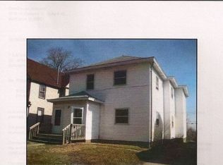 414 S 5th St, Burlington, IA 52601