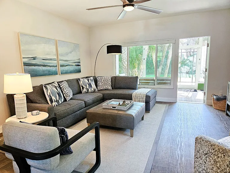 713 W Venice Ave — Photo 13