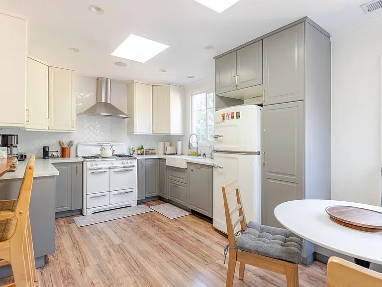 339 Nelson Ave — Photo 6