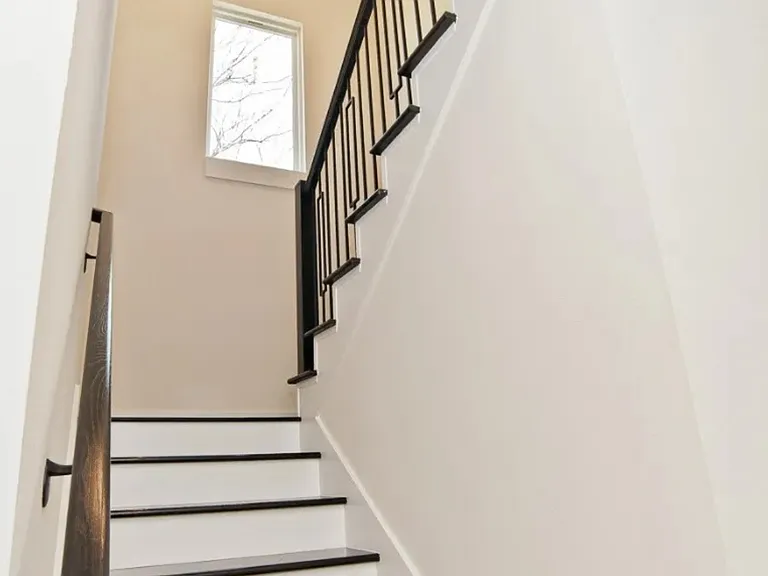 835 Winston St — Photo 15