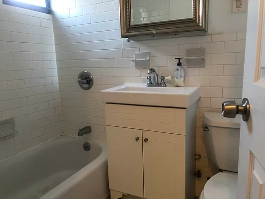 Rented by Urban Real Estate Property Group Inc | media 17