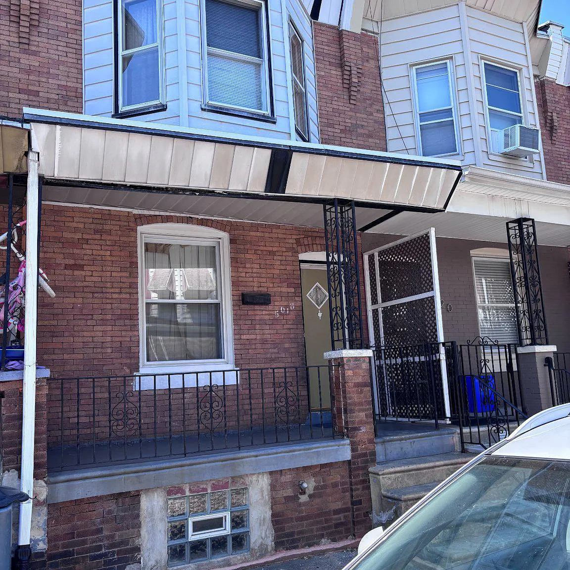 3 bed, 1.5 bath, 1040 sqft, $1,250 — Photo 1
