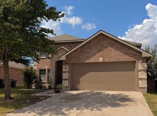 428 Iron Ore Trl, Fort Worth, TX 76131