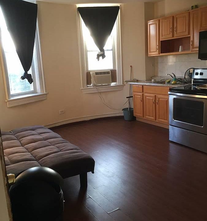 Kitchen & living room area (together)