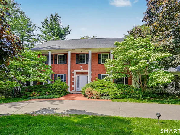 11 Tanglewood Drive, Danbury, CT 06811