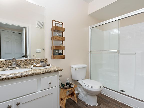 2nd image of 775 E Union St APT 215