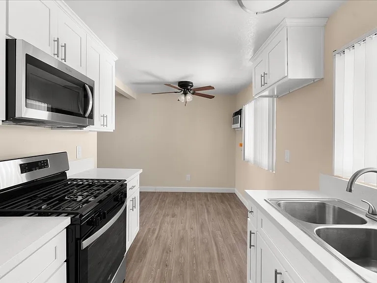 Park View Apartments- Riverside, CA — Photo 3