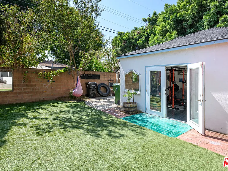 6601 Rubio Ave — Photo 23