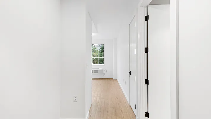 Rented by Nooklyn NYC LLC | media 22