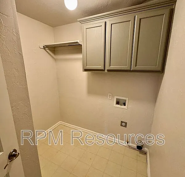 8205 NW 83rd Ter — Photo 23
