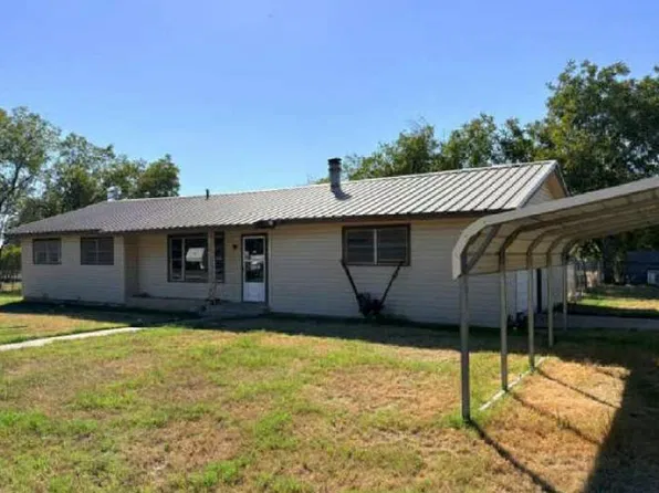 1111 N Reynolds Ave, Throckmorton, TX 76483