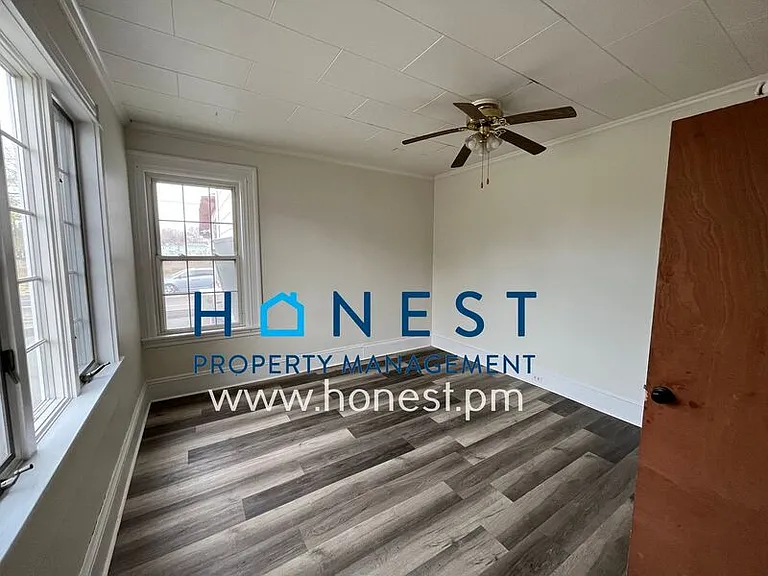 74 Front St #3 — Photo 8