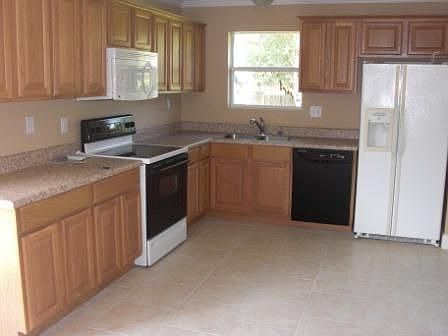 4th image of 30 W Casa Loma Dr