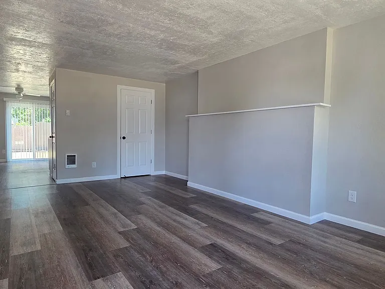 481-Satter Dr — Photo 1