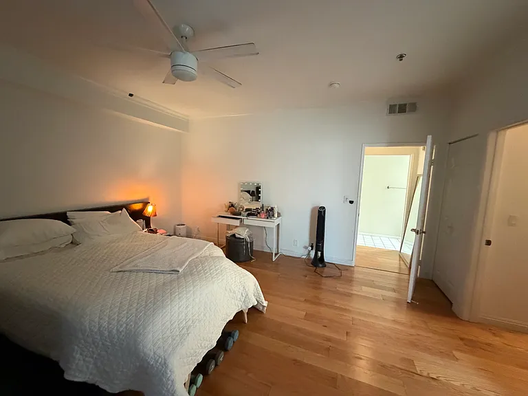 1238 S Holt Ave #2 — Photo 27