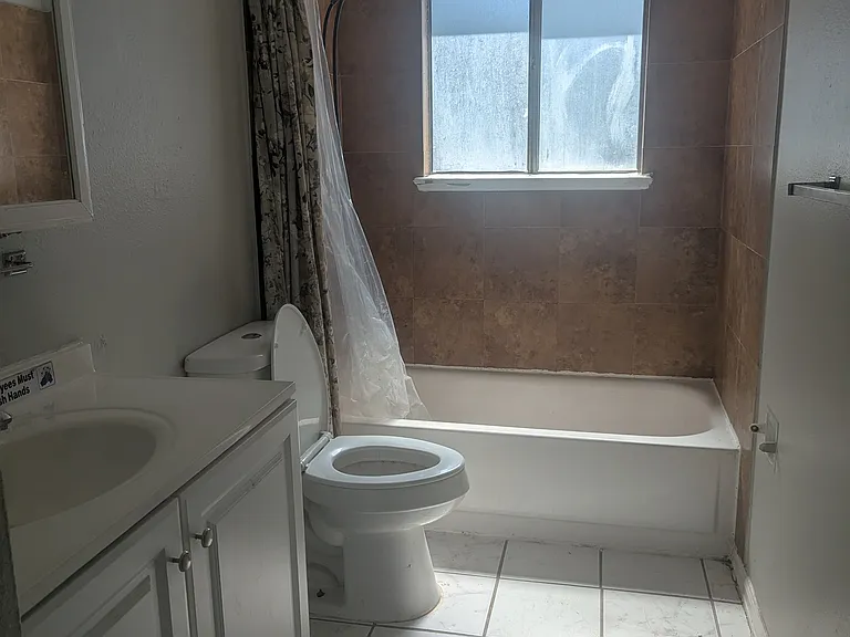 2011 Olympic Dr #1 — Photo 10
