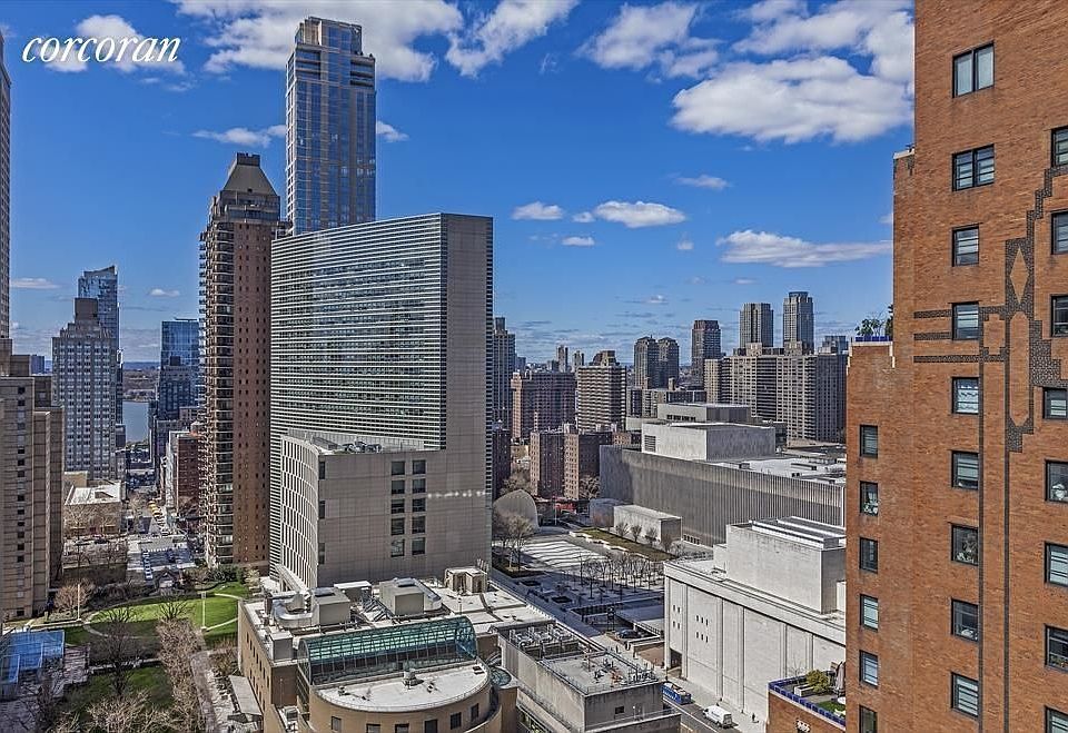 1st image of 30 W 61st St APT 22D