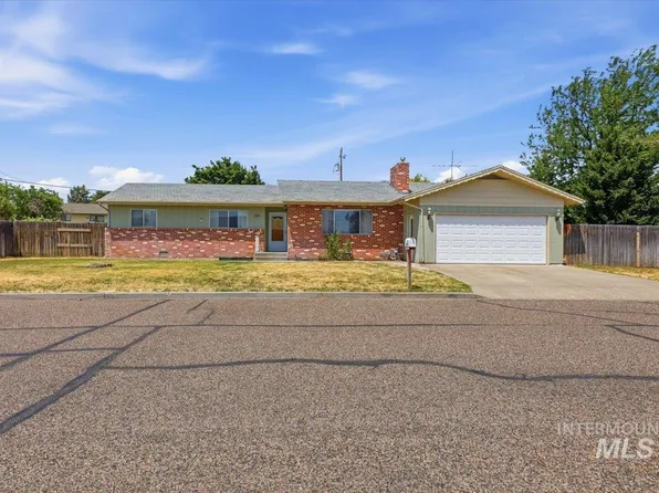 131 Sears Dr, Ontario, OR 97914