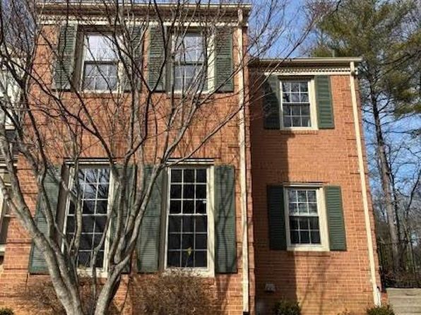 10360 Hampshire Green Ave