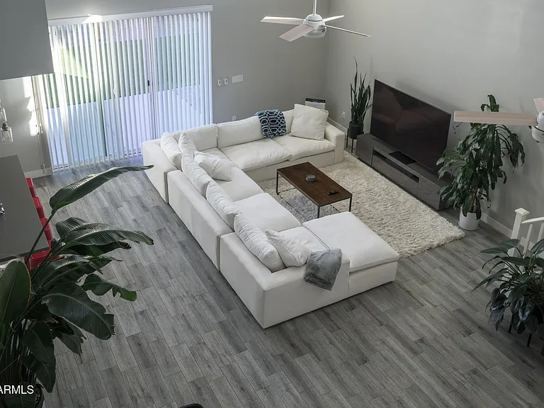 2821 N 28th Pl — Photo 14