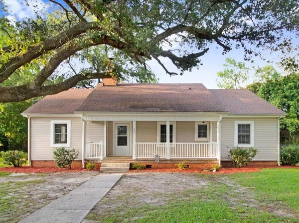 507 E Woodall St, Smithfield, NC 27577