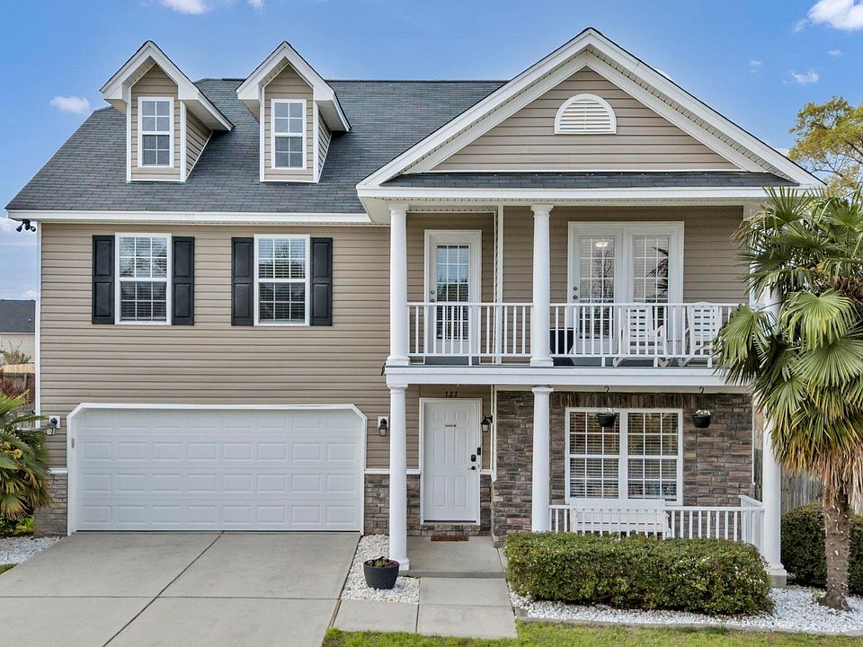 1st image of 727 Applegate Ln