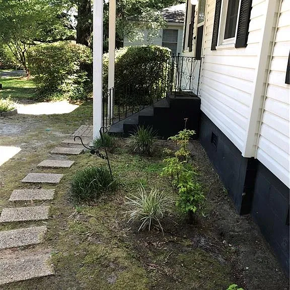 272 Border Dr W — Photo 3