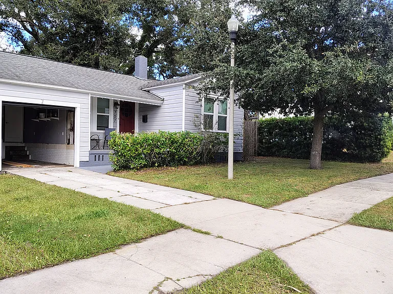 707 W Park Ave — Photo 3