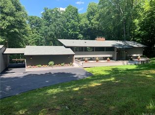7 Hunts Ln, Cross River, NY 10518